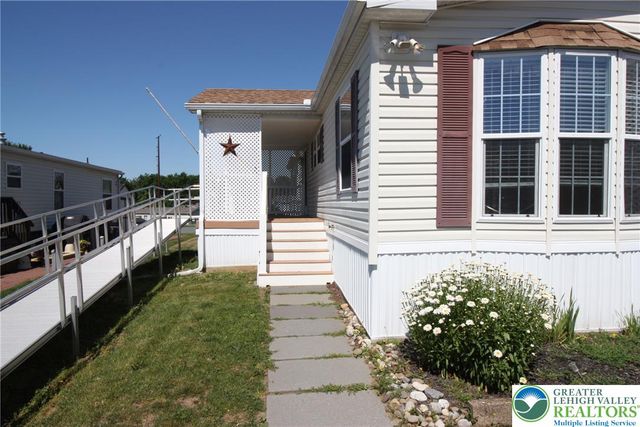 5256 Brunswick Lane, Macungie Boro, PA 18062