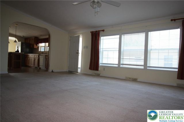 5256 Brunswick Lane, Macungie Boro, PA 18062