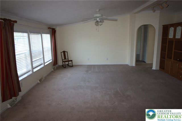 5256 Brunswick Lane, Macungie Boro, PA 18062