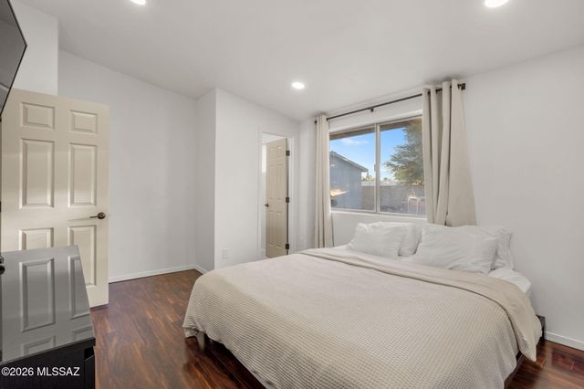 7641 N Casimir Pulaski Avenue, Tucson, AZ 85741
