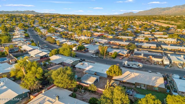 7641 N Casimir Pulaski Avenue, Tucson, AZ 85741