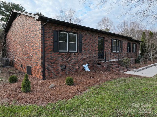 451 James Farm Road, Statesville, NC 28625