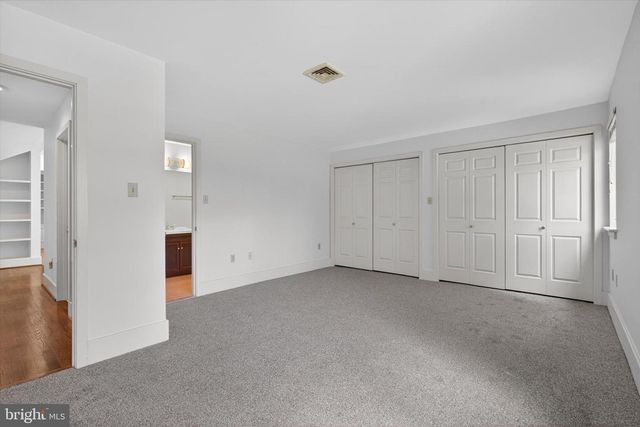 212 WILLOW VALLEY DR, Lancaster, PA 17602