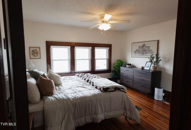 340 Carter Street, Bluff City, TN 37618