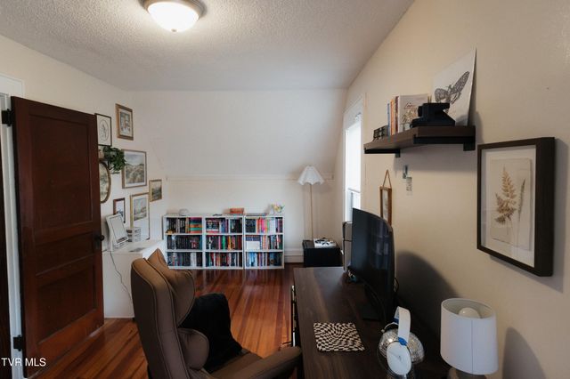 340 Carter Street, Bluff City, TN 37618