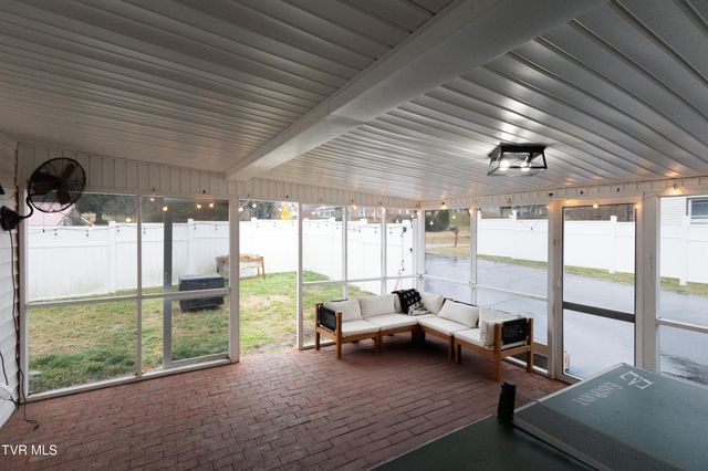 340 Carter Street, Bluff City, TN 37618