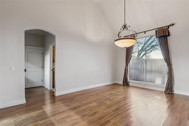 3524 Old Georgetowne Road, Edmond, OK 73013