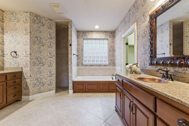 3524 Old Georgetowne Road, Edmond, OK 73013