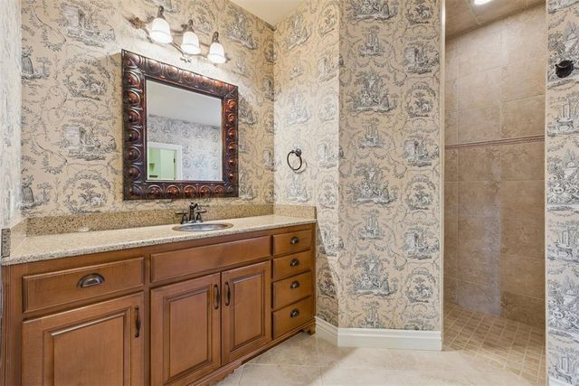 3524 Old Georgetowne Road, Edmond, OK 73013