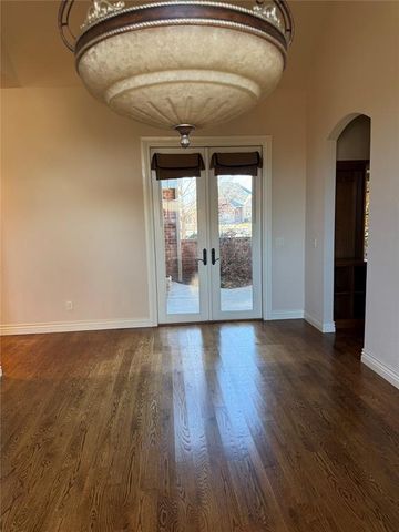 3524 Old Georgetowne Road, Edmond, OK 73013