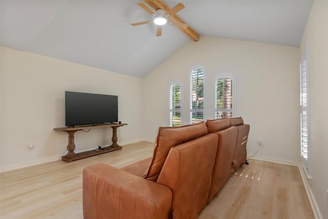 2218 Lazy Grove Drive, Kingwood, TX 77339