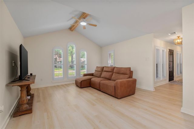 2218 Lazy Grove Drive, Kingwood, TX 77339