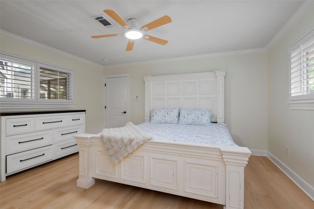 2218 Lazy Grove Drive, Kingwood, TX 77339