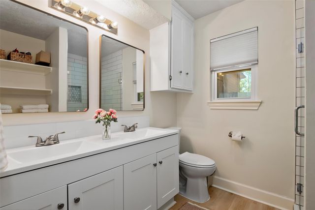 2218 Lazy Grove Drive, Kingwood, TX 77339