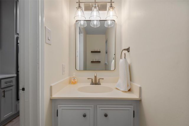 2218 Lazy Grove Drive, Kingwood, TX 77339