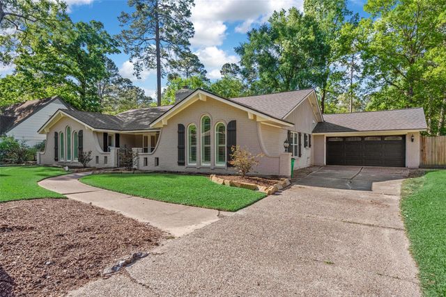 2218 Lazy Grove Drive, Kingwood, TX 77339