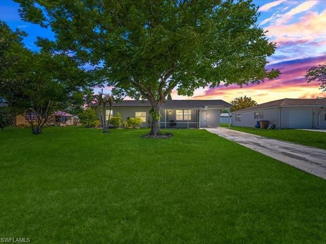 121 E 3rd ST, Lehigh Acres, FL 33936