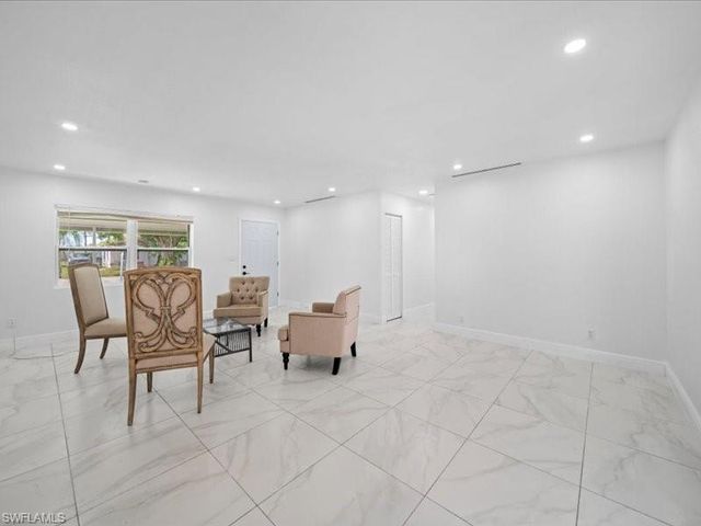 121 E 3rd ST, Lehigh Acres, FL 33936