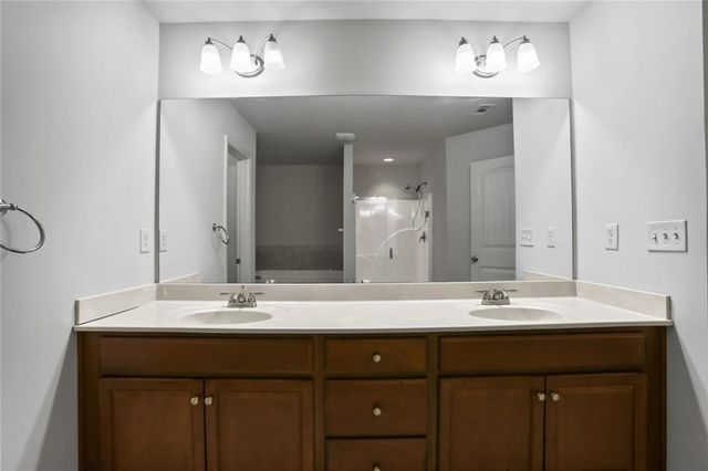 206 Britt Drive S, Lawrenceville, GA 30046