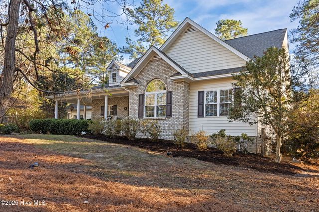 5 Belmont Court, Pinehurst, NC 28374