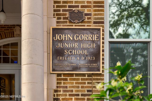 2525 COLLEGE Street, 1113, Jacksonville, FL 32204