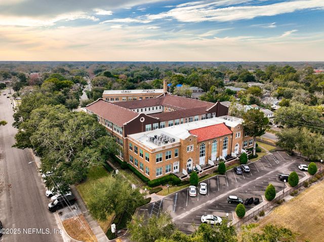 2525 COLLEGE Street, 1113, Jacksonville, FL 32204