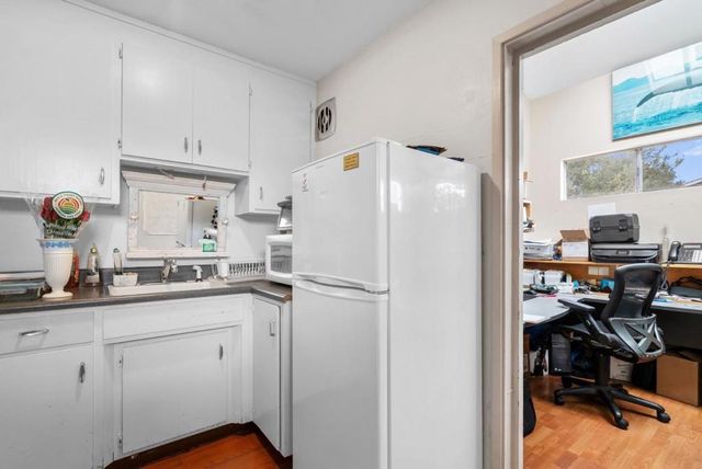 3811 Portola Drive, Santa Cruz, CA 95062