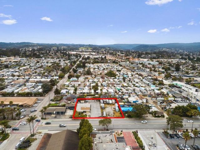 3811 Portola Drive, Santa Cruz, CA 95062