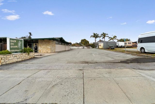 3811 Portola Drive, Santa Cruz, CA 95062