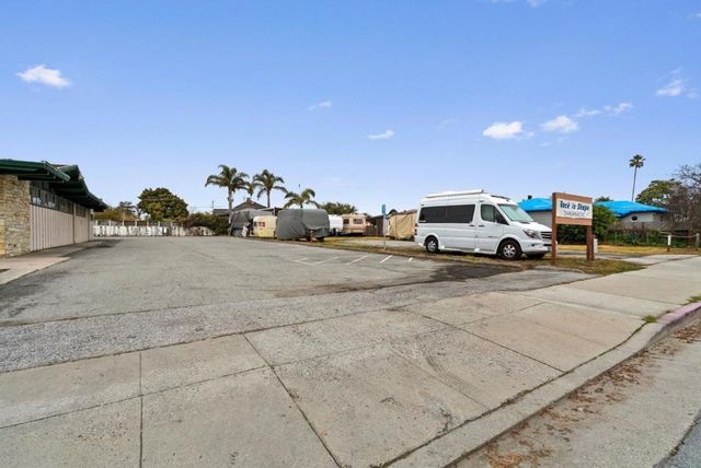 3811 Portola Drive, Santa Cruz, CA 95062