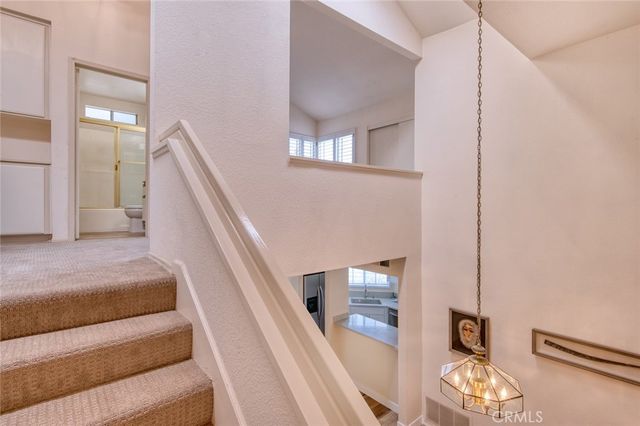 205 Santa Rosa Court, Laguna Beach, CA 92651
