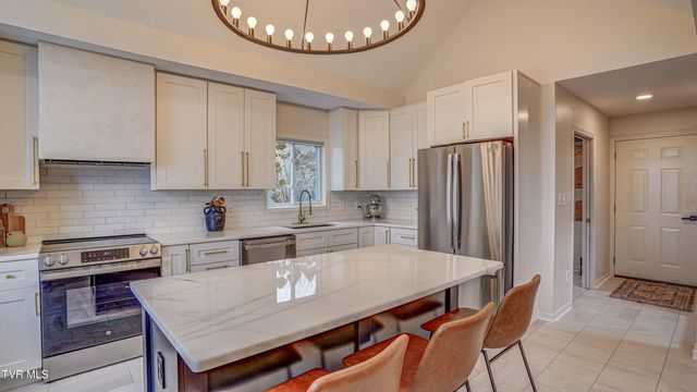 1018 Laurelwood Drive, Kingsport, TN 37660