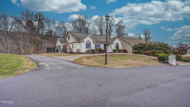 1018 Laurelwood Drive, Kingsport, TN 37660