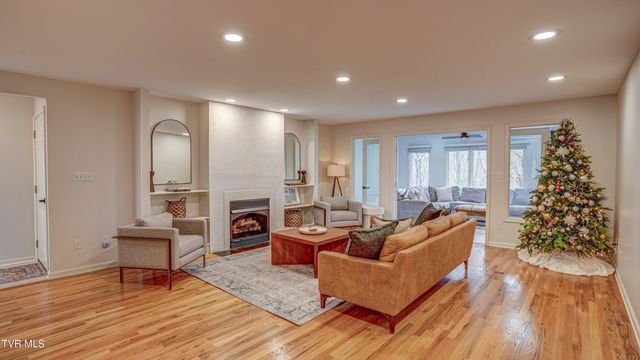 1018 Laurelwood Drive, Kingsport, TN 37660