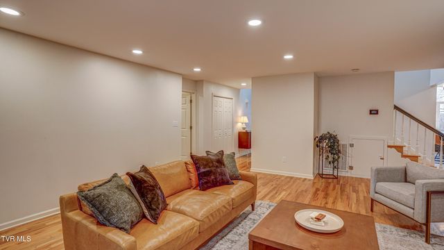 1018 Laurelwood Drive, Kingsport, TN 37660