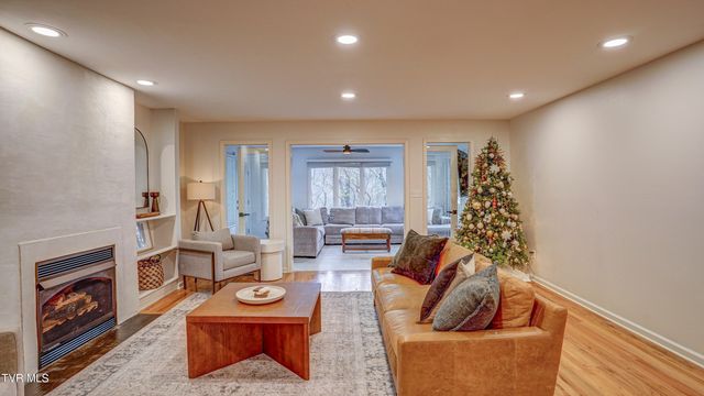 1018 Laurelwood Drive, Kingsport, TN 37660