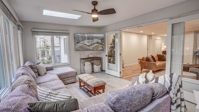 1018 Laurelwood Drive, Kingsport, TN 37660