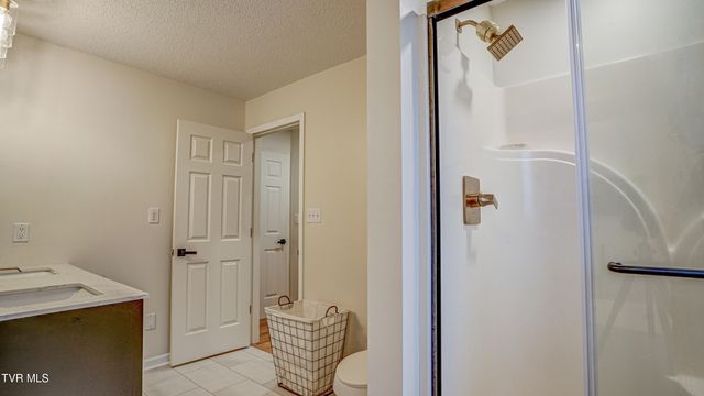 1018 Laurelwood Drive, Kingsport, TN 37660