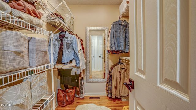 1018 Laurelwood Drive, Kingsport, TN 37660