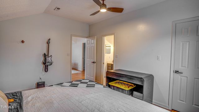 1018 Laurelwood Drive, Kingsport, TN 37660