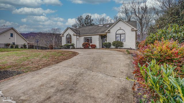 1018 Laurelwood Drive, Kingsport, TN 37660