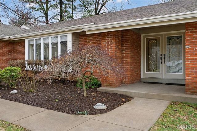 2133 Hunters Way Court, Chesterfield, MO 63017