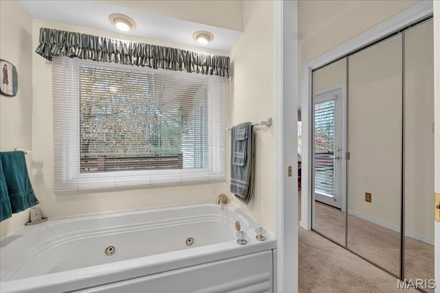 2133 Hunters Way Court, Chesterfield, MO 63017