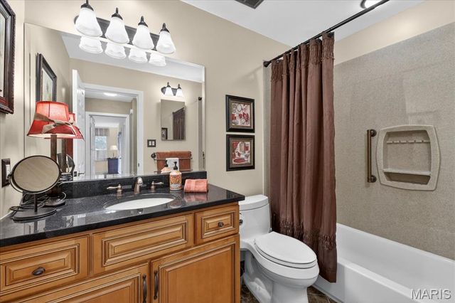 2133 Hunters Way Court, Chesterfield, MO 63017