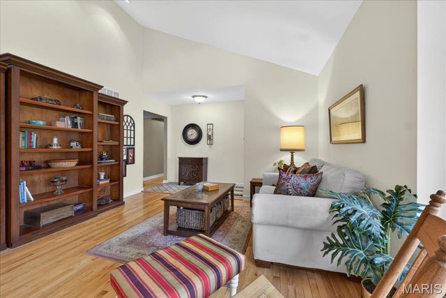 2133 Hunters Way Court, Chesterfield, MO 63017