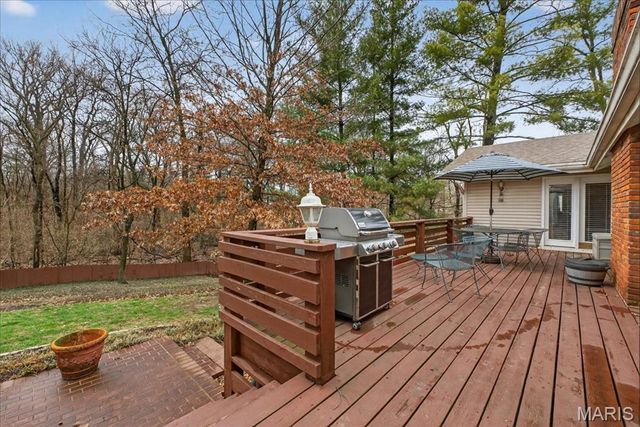 2133 Hunters Way Court, Chesterfield, MO 63017