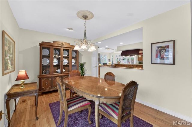 2133 Hunters Way Court, Chesterfield, MO 63017