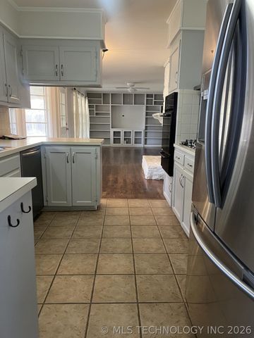 1751 E 59th Place, Tulsa, OK 74105