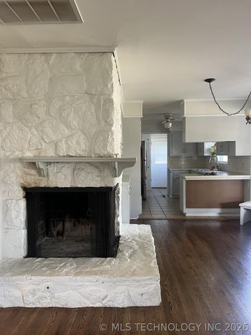 1751 E 59th Place, Tulsa, OK 74105