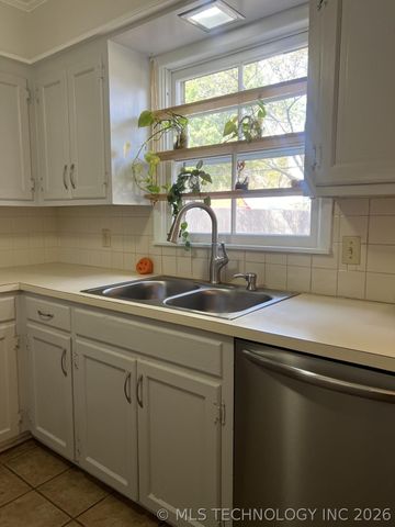 1751 E 59th Place, Tulsa, OK 74105